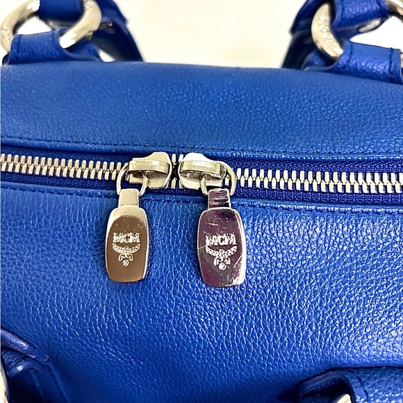 MCM Breathtakingly Beautiful Blue Pebbled Leather Boston Bag - Picture 10 of 14